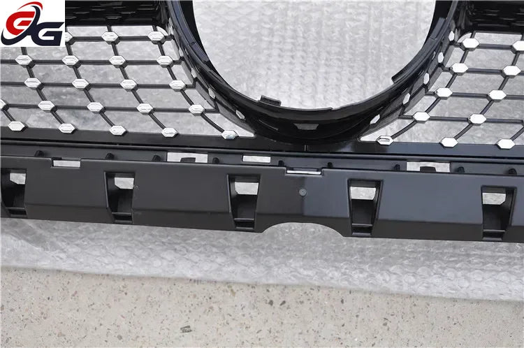 Front Bumper Radiator Grille Diamond Style Grill for Mercedes Benz B Class W246 B180 B200 2015-2019 GT Grills Car Accessories