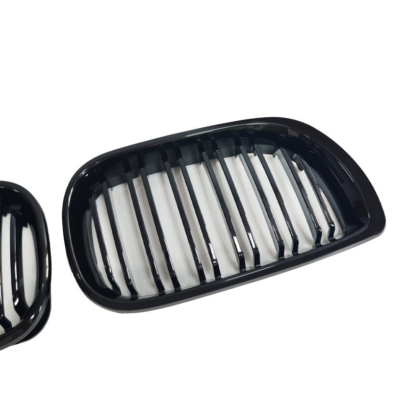4-Door Double-Slat Front Grille for BMW 3 Series E46 (2002 - 2005), Glossy Black