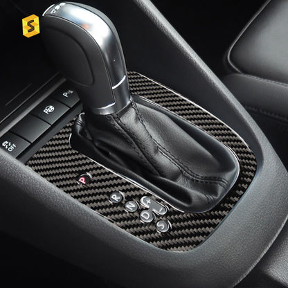 Carbon Fiber Gear & Multimedia Panel Trim for Volkswagen Golf 6