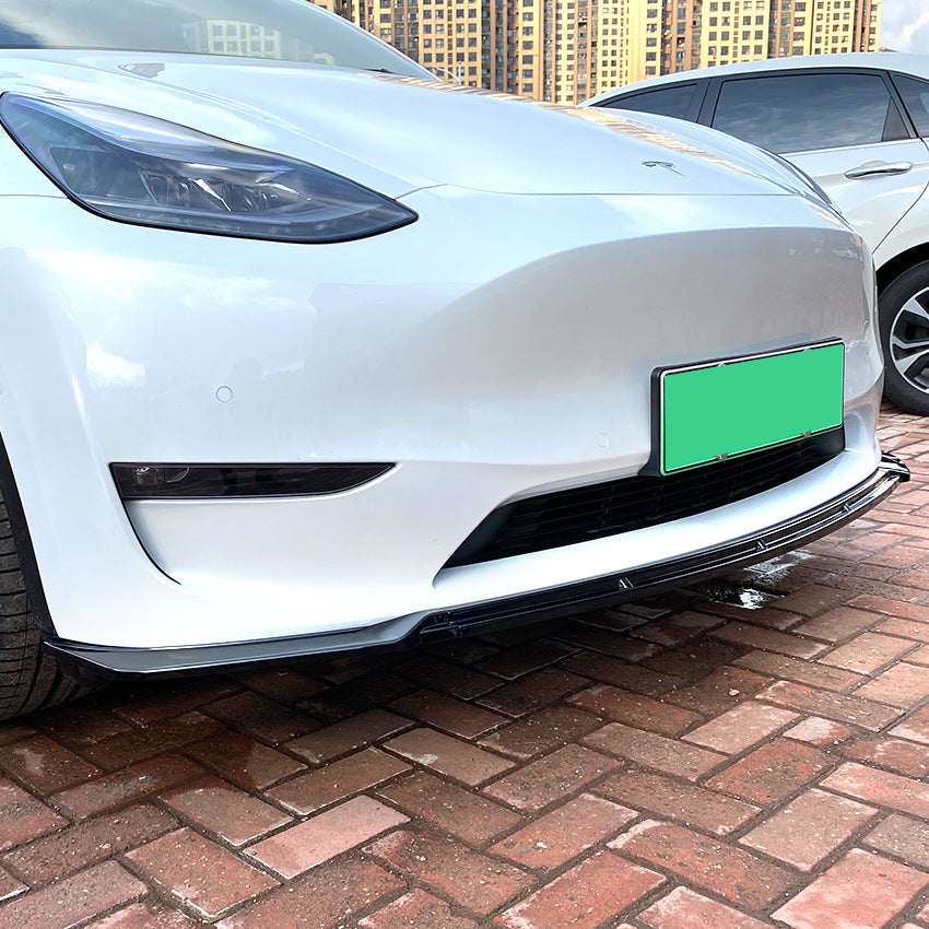 ABS Plastic Gloss Black & Carbon Fiber Printing Hydrographical Front Bumper Lip Spoiler 3PCS for Tesla Model Y 2020 2021 2022 2023 2024